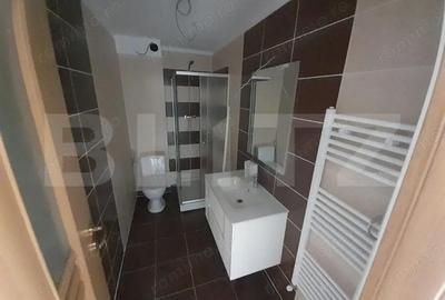 Apartament cu 4 camere semidecomandat în Central - 4