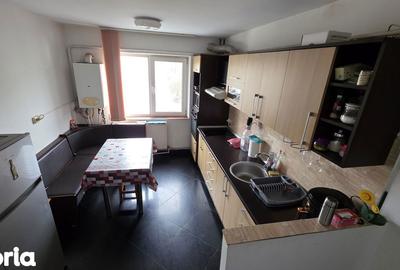 Apartament cu 3 camere în Central - 4