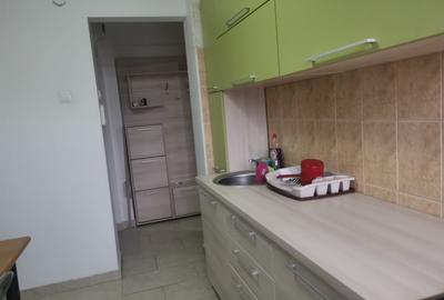 Apartament cu 2 camere semidecomandat în Frații Golești - 12