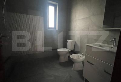 Casa de vanzare, cu 4 camere, 145 mp, 750 mp teren, zona-Unirea - 3