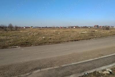 Teren de 2150 mp, în Central - 7