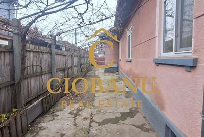 Casă cu 3 camere cu Canalizare în Central - 11