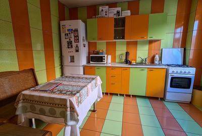 Vila individuala, zona linistita aproape de metrou - 11