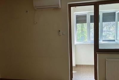 Garsonieră decomandată în Baba Novac - 4