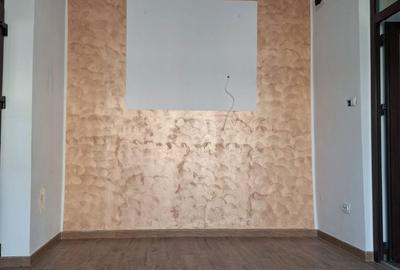 Spațiu comercial, de 150 mp, în Central - 3