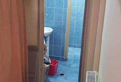 Spațiu comercial, de 49 mp, în Central - 3