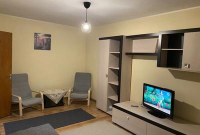 Inchiriez apartament 2 camere - 6