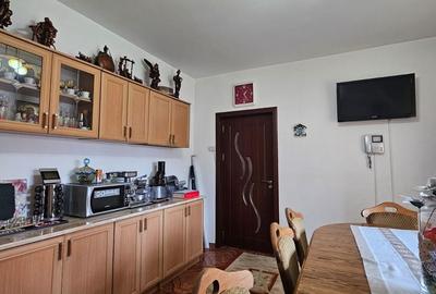 Casă cu 6 camere cu Teren 800 Mp în Calea București - 9