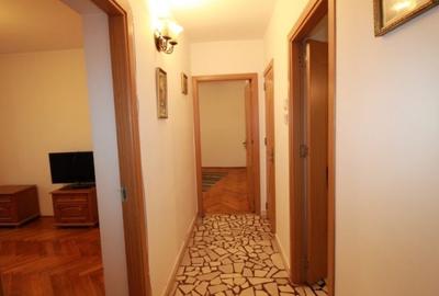 Apartament cu 4 camere semidecomandat în Universitate - 2