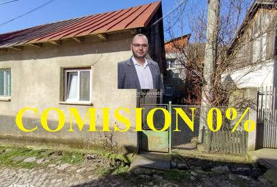 Casă cu 3 camere cu Teren 150 Mp în Central - 1