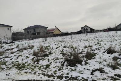 Teren de 466 mp, în Central