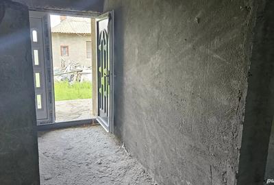 Casa si teren de vanzare - 4