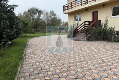 Casă individuală cu 8 camere cu Canalizare în Sânpetru - 4