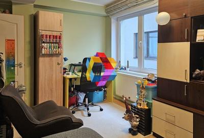 Oportunitate - Apartament cu trei camere in vila, zona Tractorul 70 mp - 20