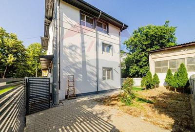 Spatiu comercial de 50 mp, Liceul Economic - 10