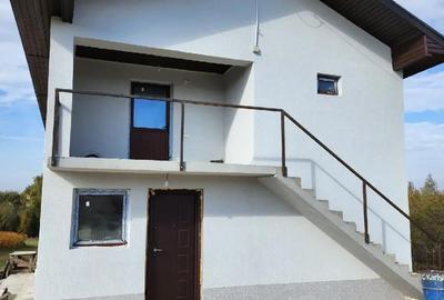 Casă cu Teren 2000 Mp în Moșteni - 5