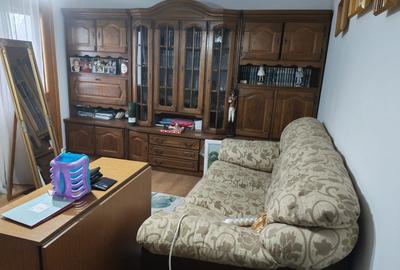 Apartament cu 3 camere decomandat în Exterior Vest - 8