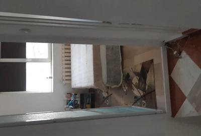 Apartament cu 4 camere semidecomandat în Big - 4