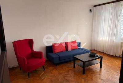 Apartament cu 3 camere decomandat, mobilat în Calea București
