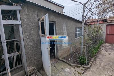 Rahova-Margeanului casa 100 mp, teren 315 mp,deschidere 13,5 ml,garaj - 7