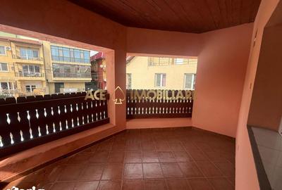 Casă cu 9 camere cu Canalizare în Vitan - 6