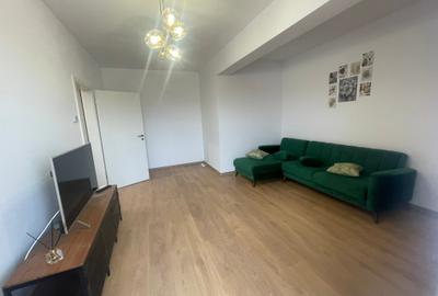 Apartament cu 2 camere decomandat, mobilat în Tractorul - 2
