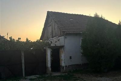 Casa in Cauasd la pret de teren - 1