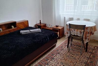 Apartament cu 2 camere decomandat în Trocadero - 2