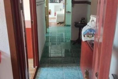 Inel 2-apartament 3 camere decomandat cu gaze - 2