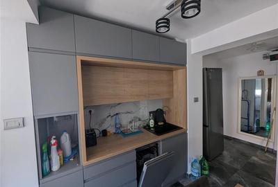 Apartament cu 2 camere decomandat în 1 Decembrie 1918