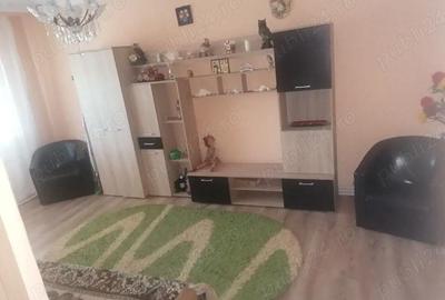 Apartament cu 3 camere decomandat în Central - 1