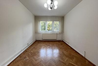 De închiriat apartament modern – Zona Medicină - 11