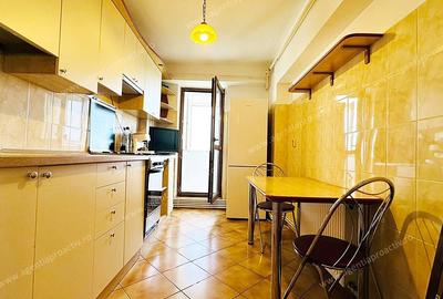 Apartament cu 3 camere decomandat, situat in Tiglina 1. - 4