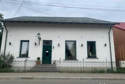 Spațiu comercial, de 630 mp, în Rădăuți