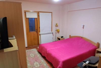 Apartament cu 3 camere decomandat în Democrației - 13