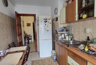 Apartament cu 3 camere decomandat în Tomis Nord - 12