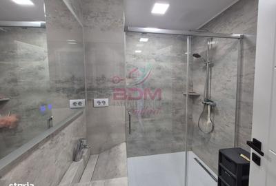 Apartament cu 3 camere decomandat în Micro 1