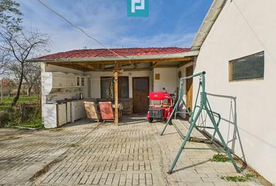 Casuță cu priveliște panoramică spre Cetatea Șiria - 1