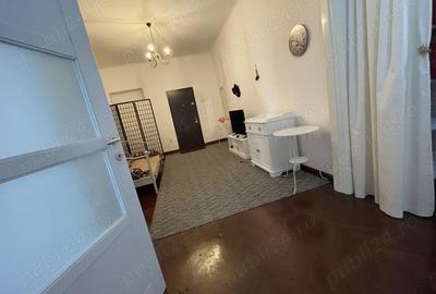 Apartament cu 2 camere decomandat în Romană - 9