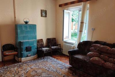 Casa singur in curte ULTRACENTRAL - cu magazin stradal - 1