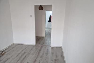 Apartament cu 4 camere semidecomandat în Autogară - 8
