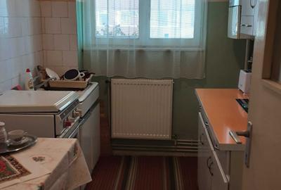 Apartament 2 camere liber la vanzare zona Vlahuta - 6