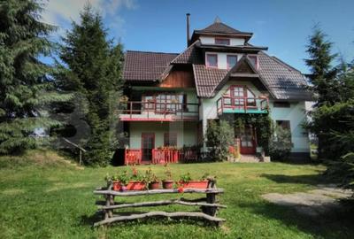 Casă cu 5 camere cu Teren 6060 Mp în Poiana Stampei - 13