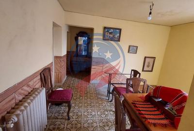 Casa cu 5 camere, Central-Sf. Apostoli- Imparatul Traian- Tudor Vladimirescu - 1