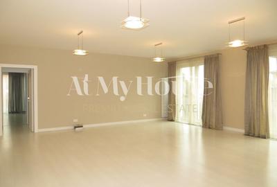 Apartament cu 4 camere decomandat, mobilat în Capitale - 1