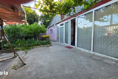 Casă cu 3 camere cu Teren 400 Mp în Central - 2