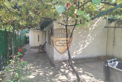 Casă individuală cu 4 camere cu Canalizare în Coiciu
