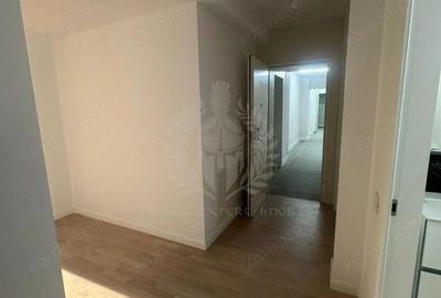 Apartament cu 3 camere în Central - 3