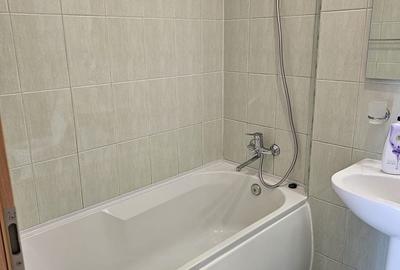 Apartament cu 2 camere decomandat în Titan - 2