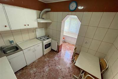Apartament cu 3 camere decomandat, mobilat în E3 - 8